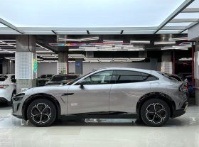 Xiaomi XU7 2025 with ultra long range