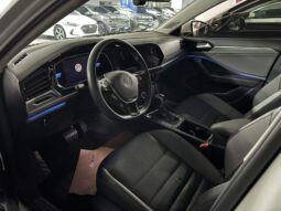 
										Volkswagen Passat 2021 280TSI 1.4T full									