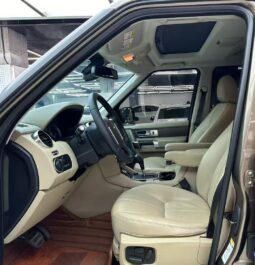 
										2012 Model Land Rover Discovery 3.0 full									