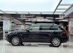 
										2011 Model Porsche Cayenne 3.0T full									