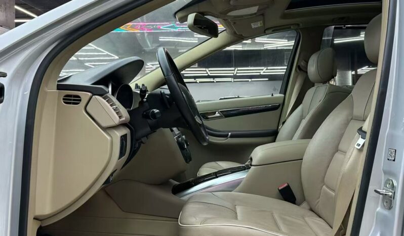 
								2014 Meredes-Benz R320 4MATIC full									