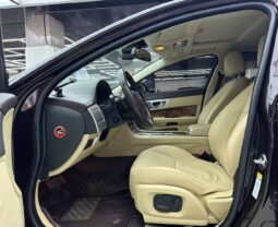 
										2014 Jaguar XF 2.0T Luxury Edition full									