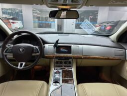 
										2014 Jaguar XF 2.0T Luxury Edition full									