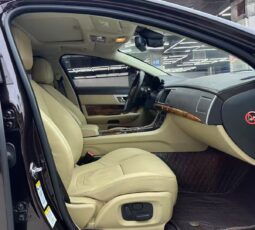 
										2014 Jaguar XF 2.0T Luxury Edition full									
