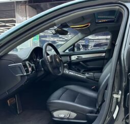 
										2010 model Porsche Panamera 3.6L full									