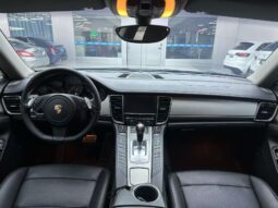 
										2010 model Porsche Panamera 3.6L full									