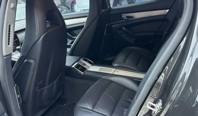 
								2010 model Porsche Panamera 3.6L full									