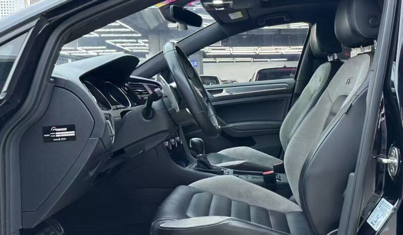 
								2014 Volkswagen Golf 1.4T 280TSI full									