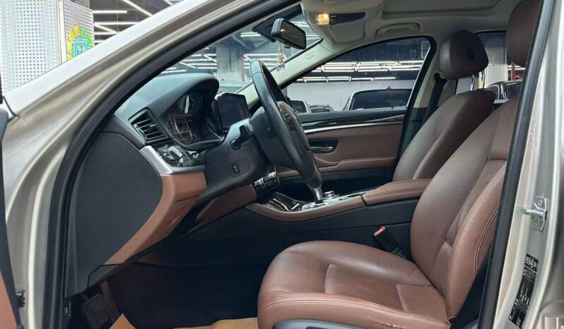 
								2022 Toyota Levin 1.8 Hybrid full									