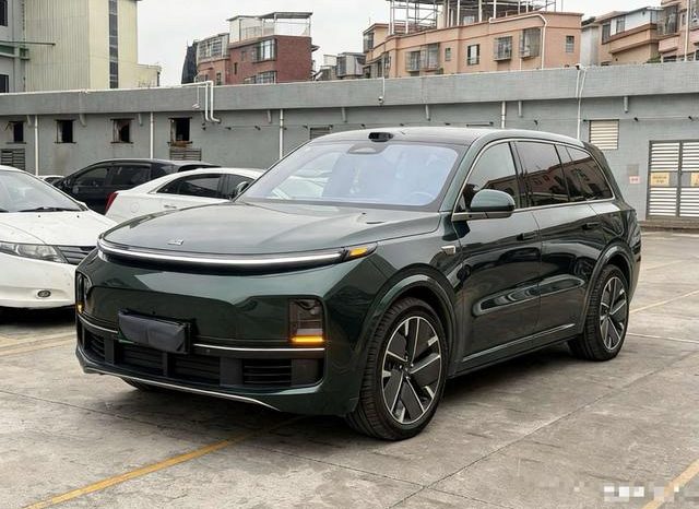 
								2025 Li L9 Intelligent Refresh Edition full									